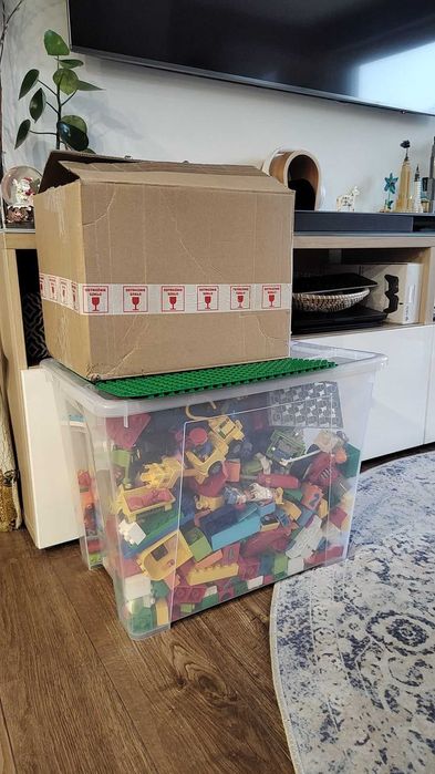 LEGO DUPLO - Mega Zestaw w tym pociąg 10508 i 6143 Racing Team (2012r)