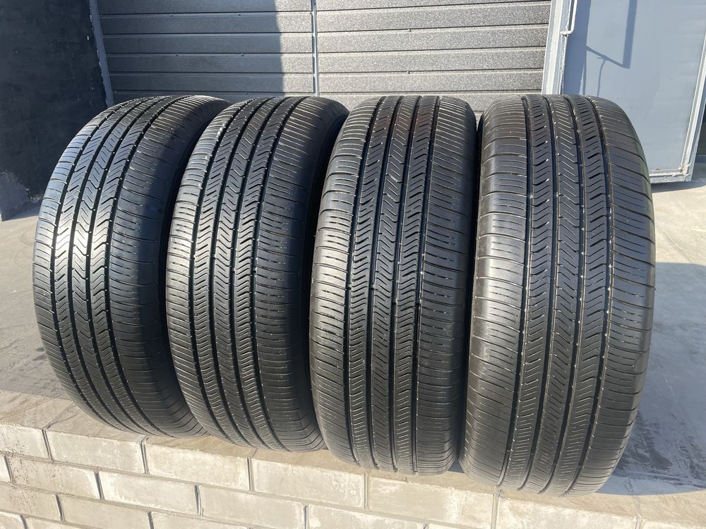 235/55/20 toyo open country a44