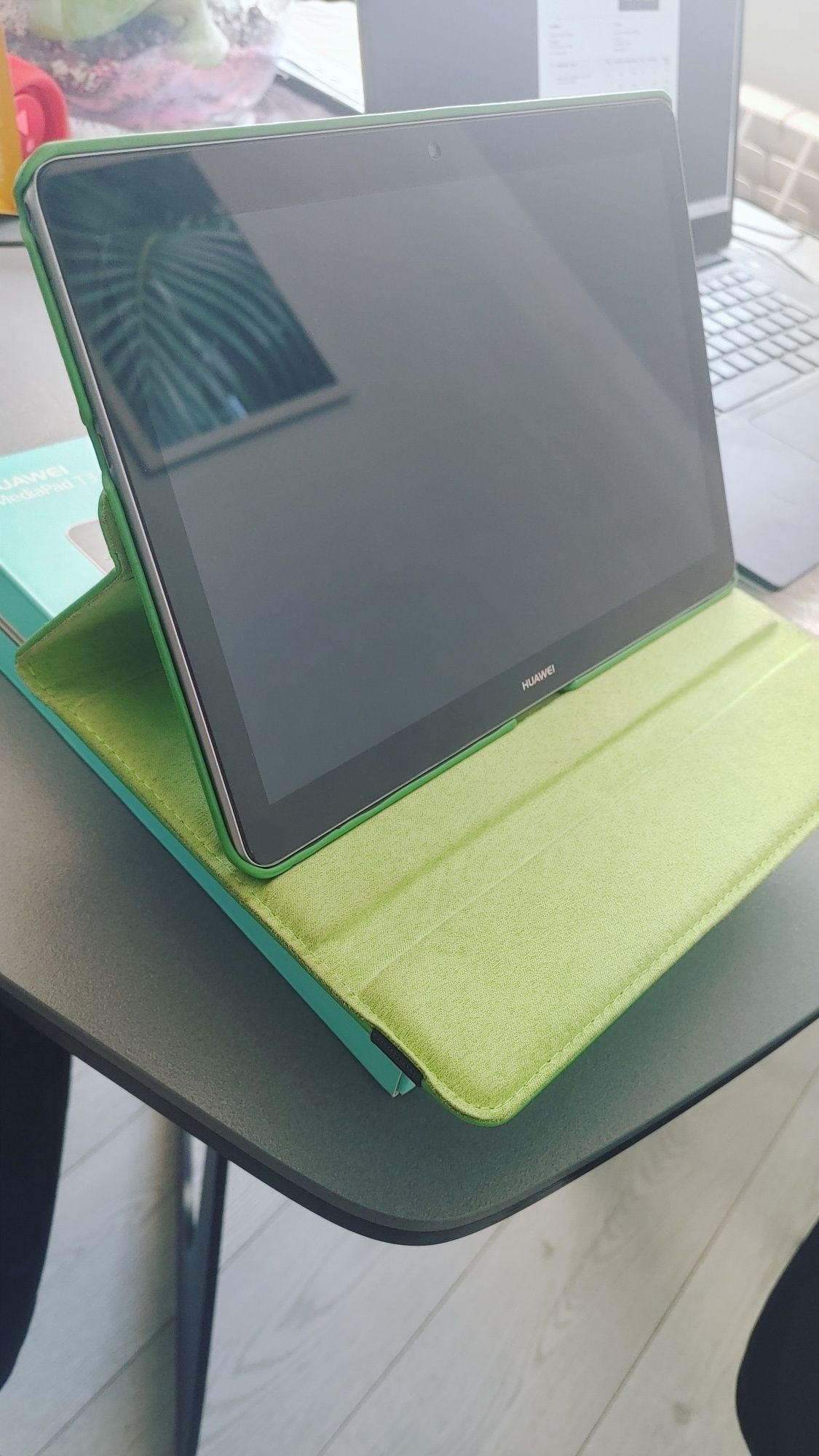 Tablet huwaei mediapad t3 10 pokrowiec etui bdb stan