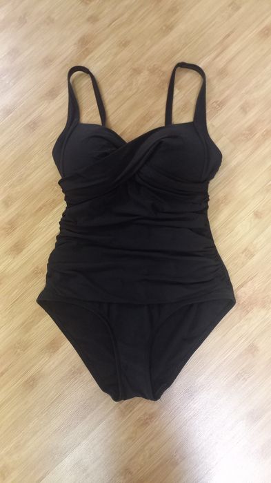 Купальник суцільний