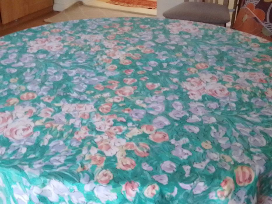 Kolorowy obrus w kwiaty Made in France - średnica 170cm - bdb !!
