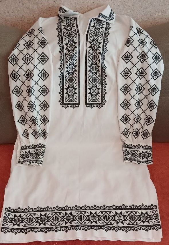 Вишита сукня, ручна вишивка, вишиванка, плаття