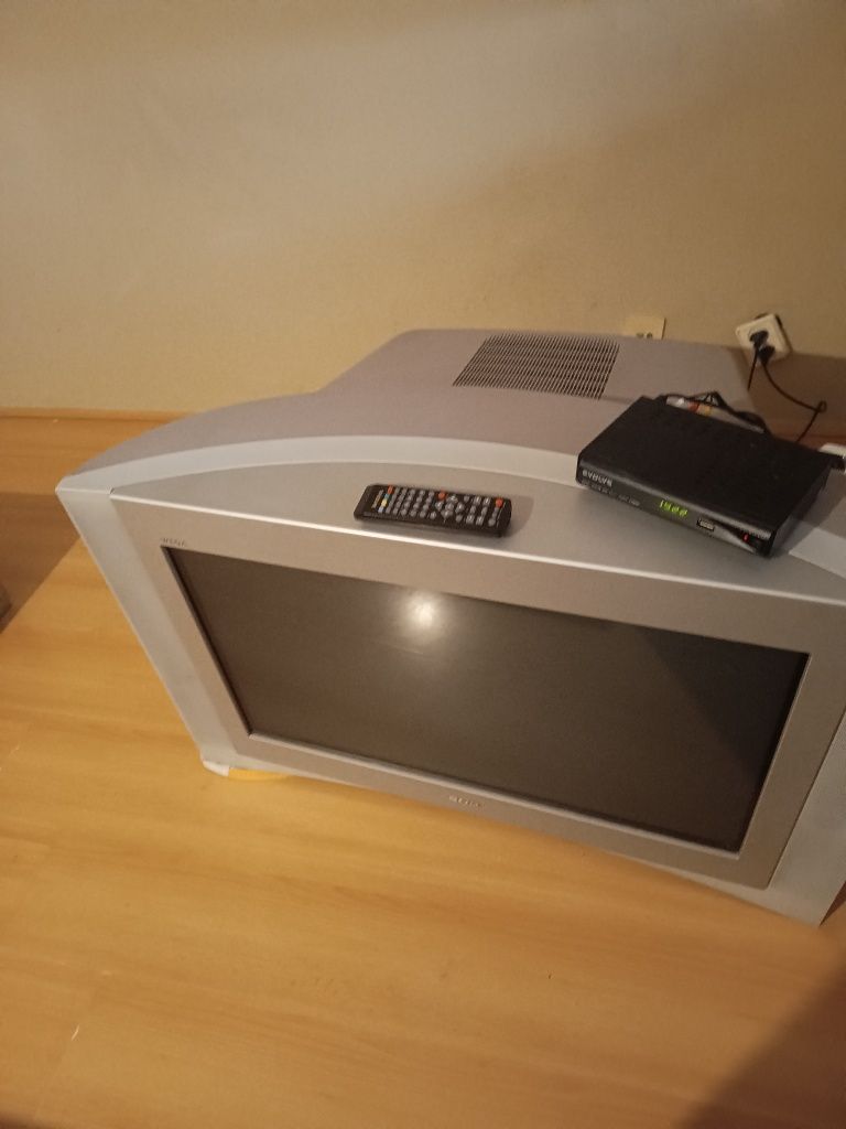 Telewizor SONY KV-32FQ85B kineskopowy