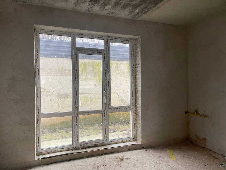 Продаж котеджу біля Подолян,  комунікації підключено