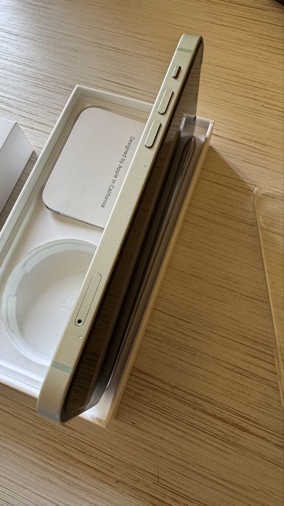 Iphone 12 em muito bom estado (reservado)
