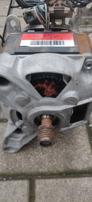 Двигатель стиральной машины Whirlpool C.E.SET. MCA 45/64-148 ALB 1