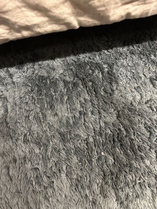 Carpete pêlo médio azul petroleo