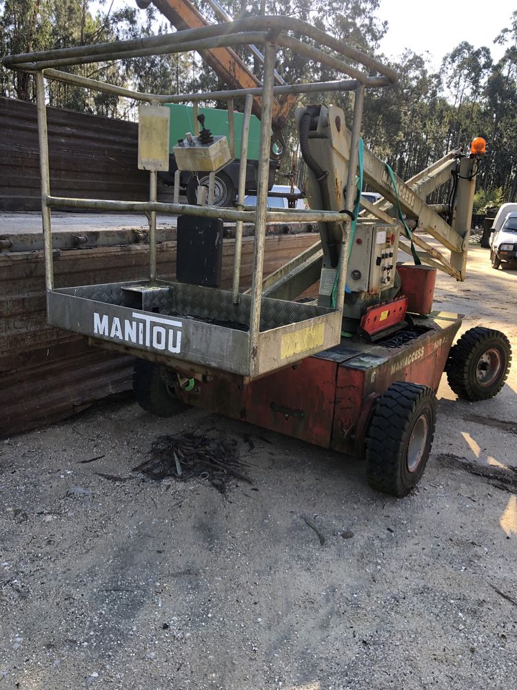 Plaforma elevatoria Elevador Grua Manitou 120 AE