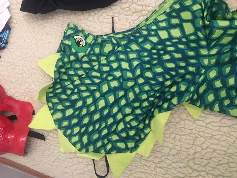 Карнавальні маски наряди Хеллоуин оптом