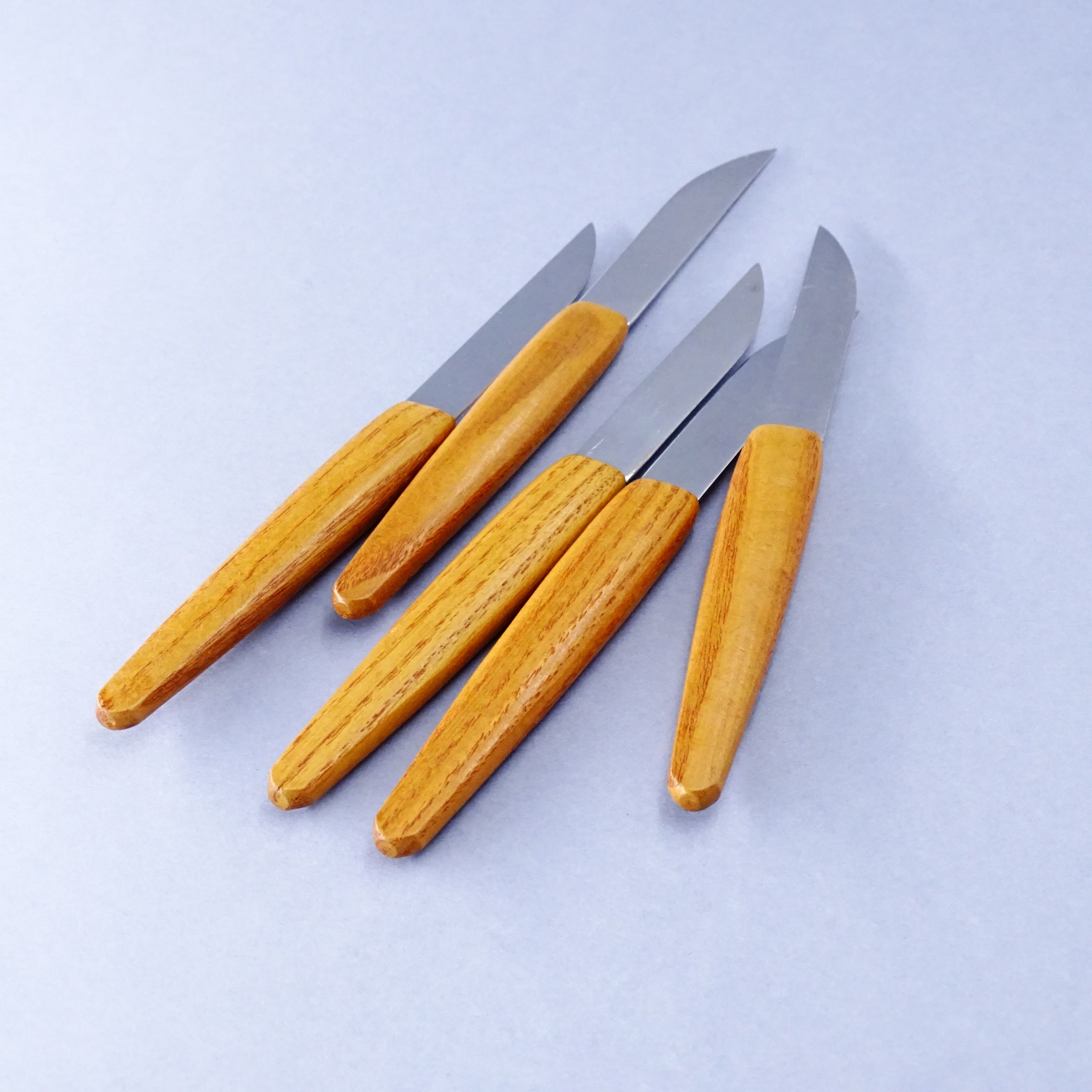 lata 60-te piękne nożyki drewniane rączki
