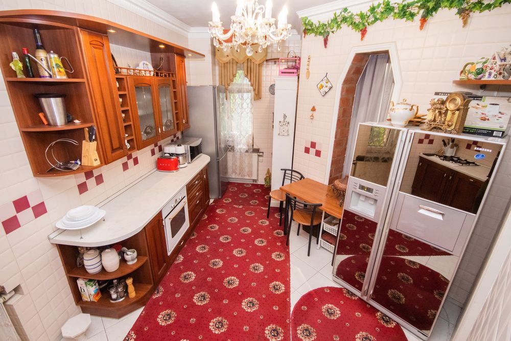 Продаж будинку зі сховищем 473 кв.м. Петропавлівська Борщагівка