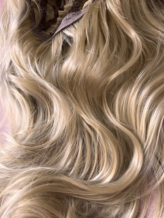 Peruka jasne blond włosy ombre z odrostem nowa ciepły odcień