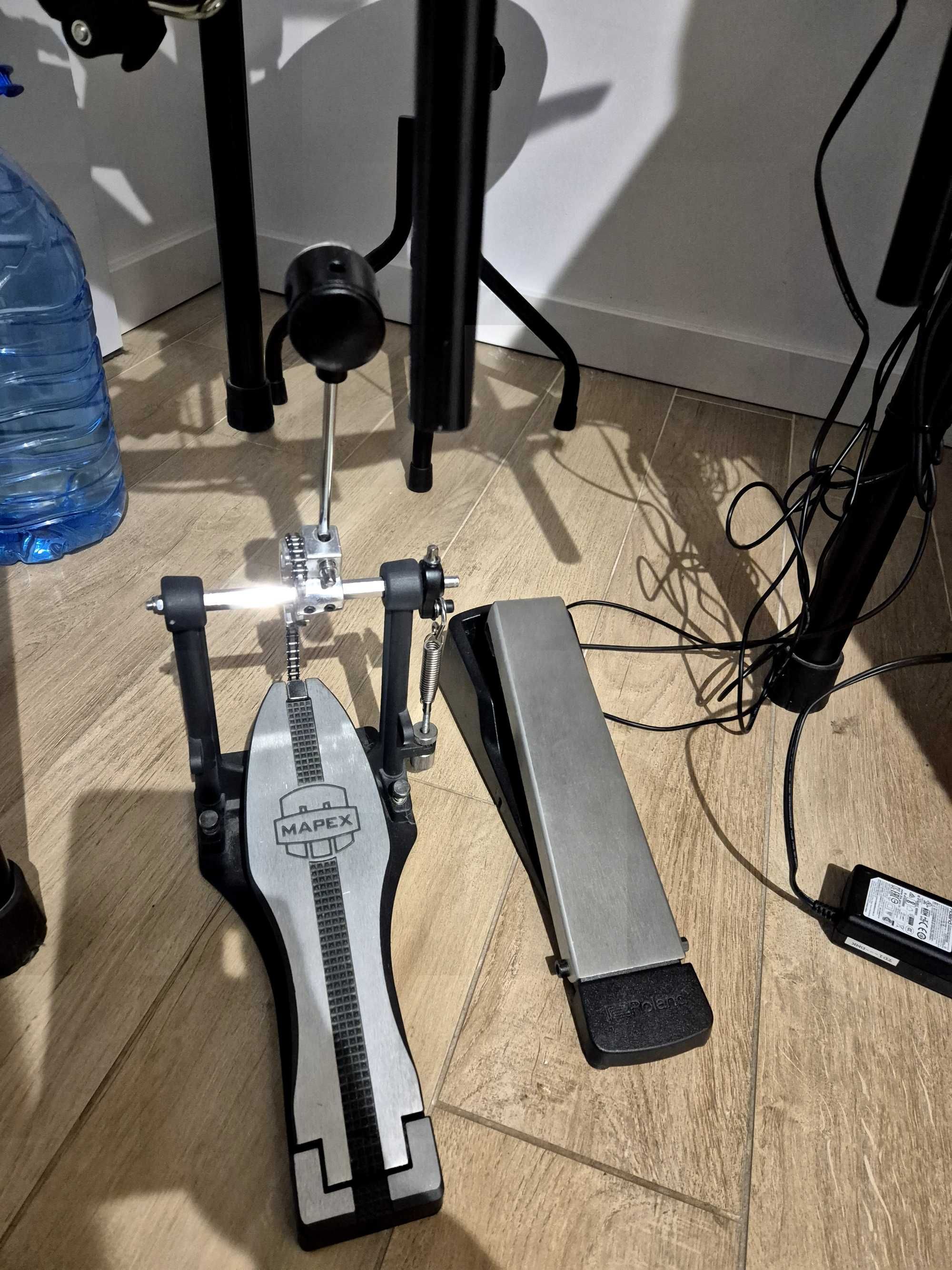 Roland TD-1DMK ,stopa mapex ,stołek itd
