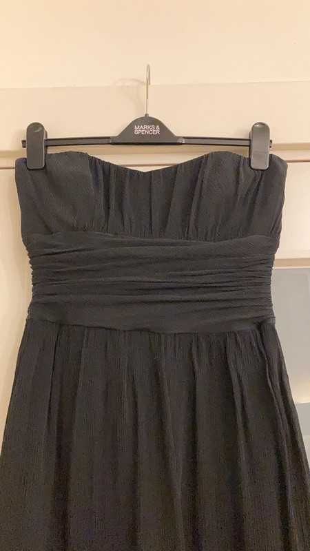 Czarna koktajlowa sukienka z jedwabiu