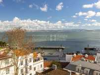 Apartamento T2+1 com vista rio, Campo das Cebolas , Alfama