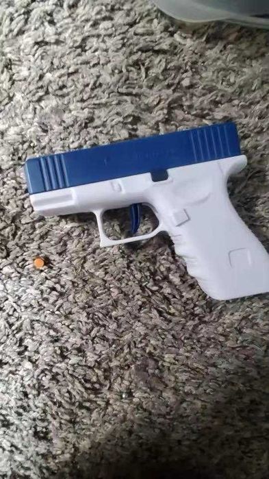 Biało-granatowy Pistolet na Wodę PRO-FUN — zabawa w najlepszym stylu!