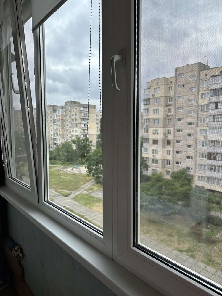 Здам квартиру в 5хв. до метро.
