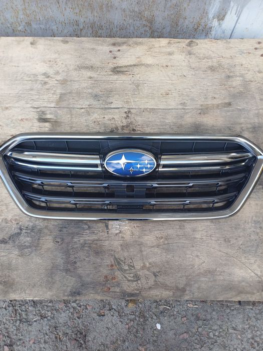 Грати радіатора Subaru Outback B15