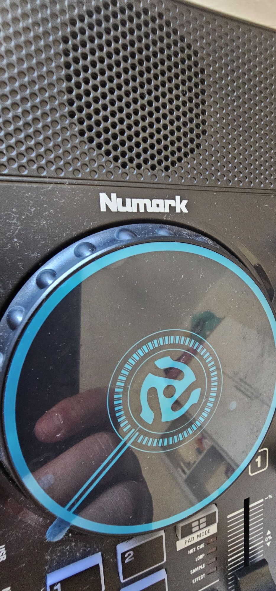 Controladora DJ NUMARK mix NOVA