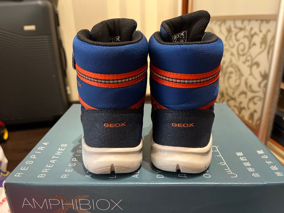 Зимові непромокаючі сапожки чоботи черевики geox amphibiox, 24 р
