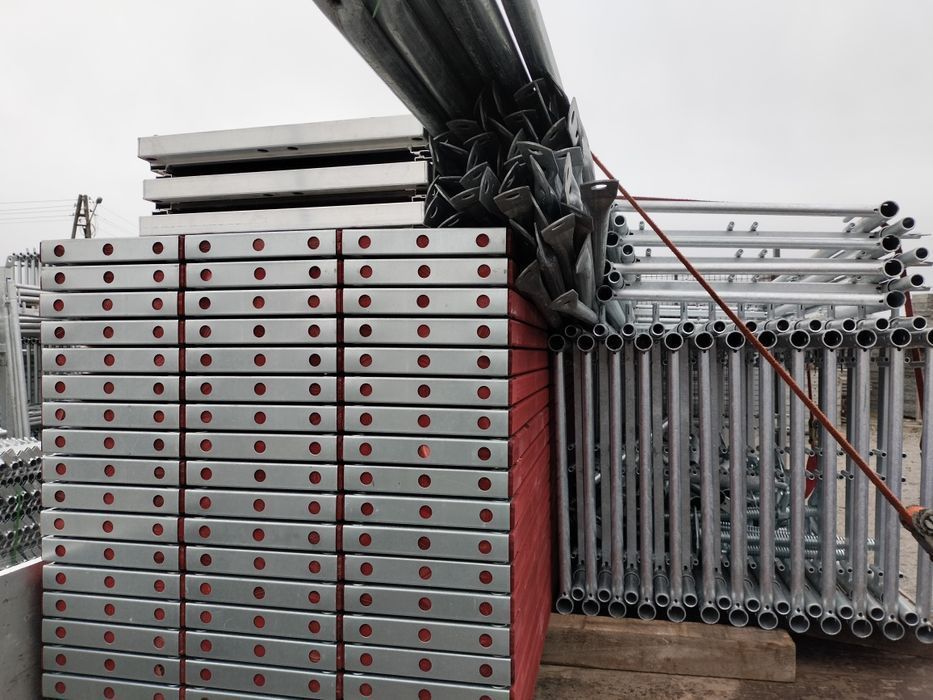 Rusztowanie 195m2 fasadowe system plettac 70
