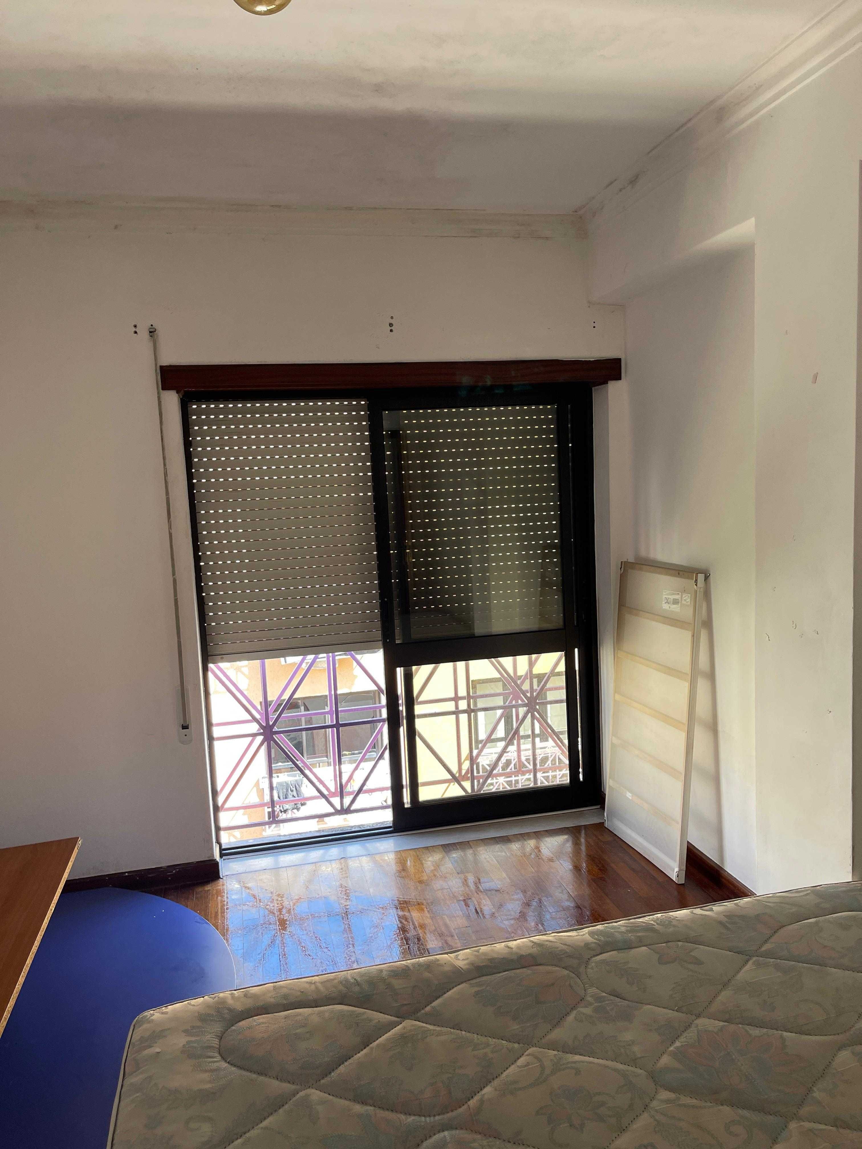 Arrendo apartamento T3 Próximo da estação do entroncamento.