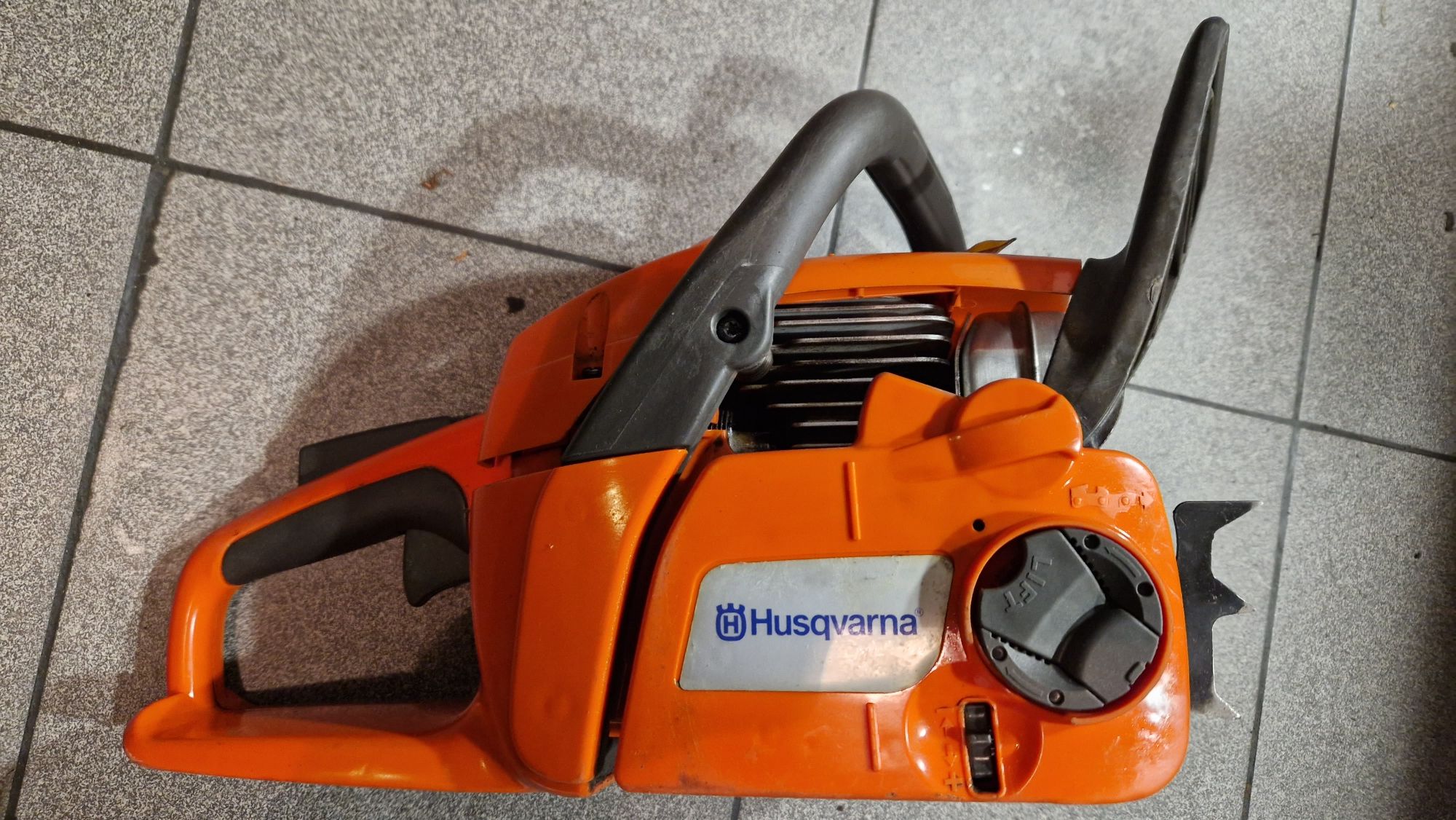 Pilarka Husqvarna 240 2KM
