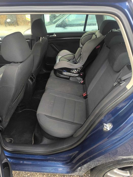 VW Golf Variant 1.6 TDI 105CV