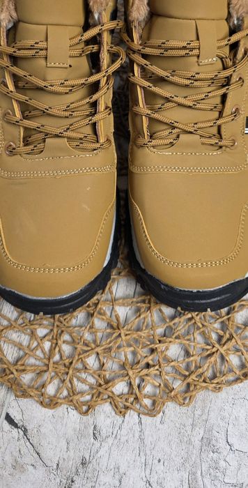 Zimowe ocieplane musztardowe buty męskie rozmiar 41 wkładka 27cm