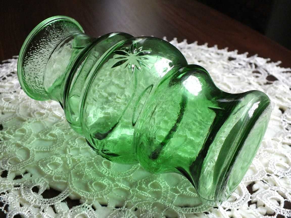 Stary wazon z PRL zielone szkło butelkowe lata 60-70' Oryginalny