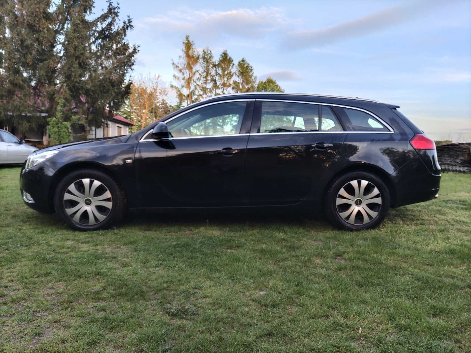 Opel Insignia A Sports Tourer 2.0T, 220KM, 4x4, 2009r