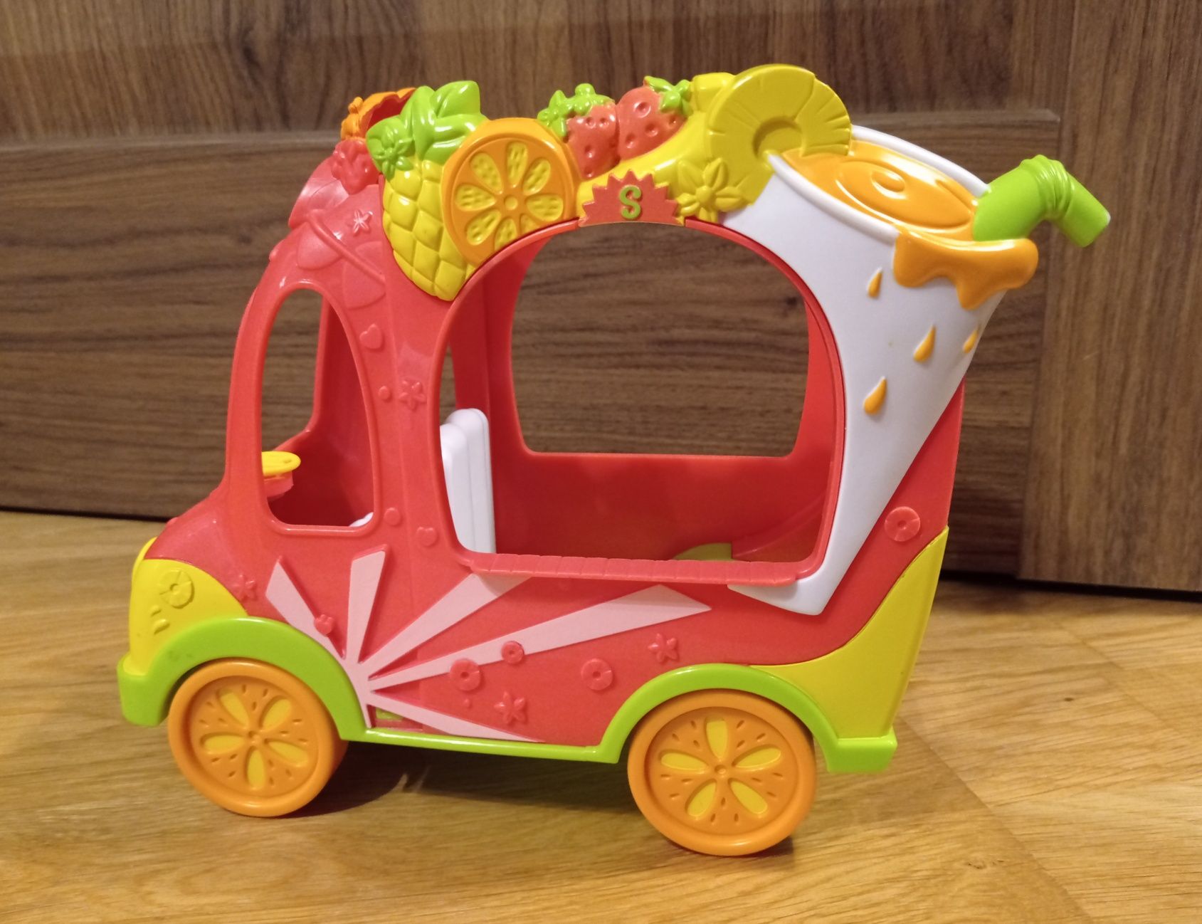 Shopkins auto z napojami 56332