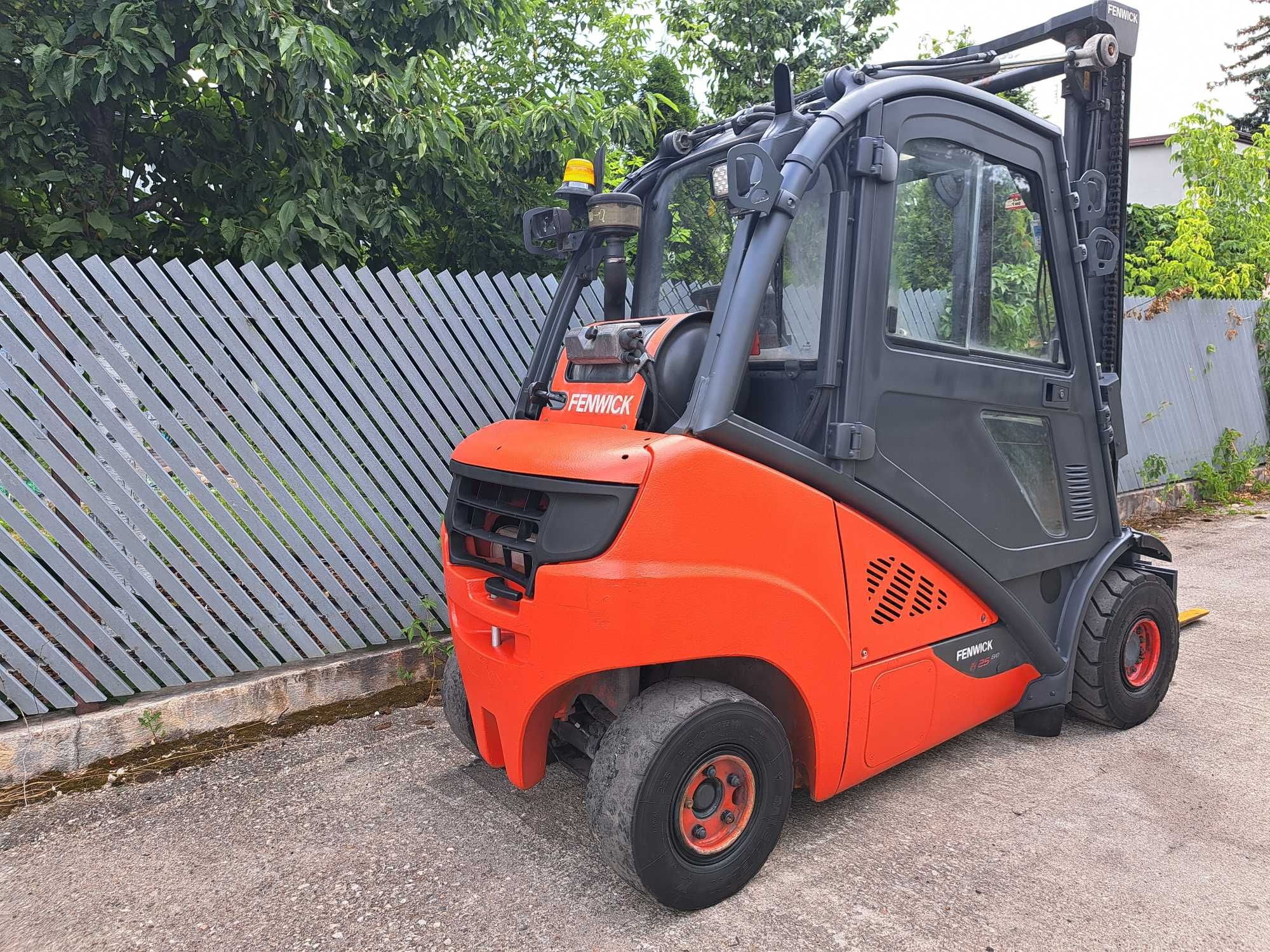 Linde H 25 Wózek widłowy Standard 405cm.  Kabina 2018r.
