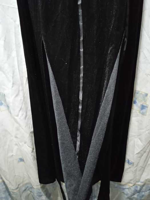 Костюм платье в баварском стиле диндрл ведьмы колдуньи королевы