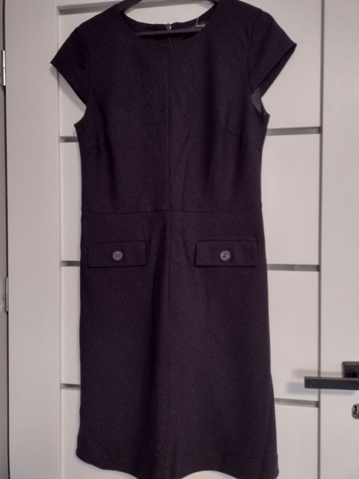 Granatowa w jodełkę śliczna sukienka wizytowa jak i na co dzień