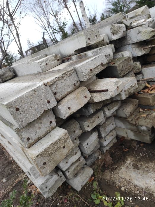 Żelbetowe płyty ,słupy