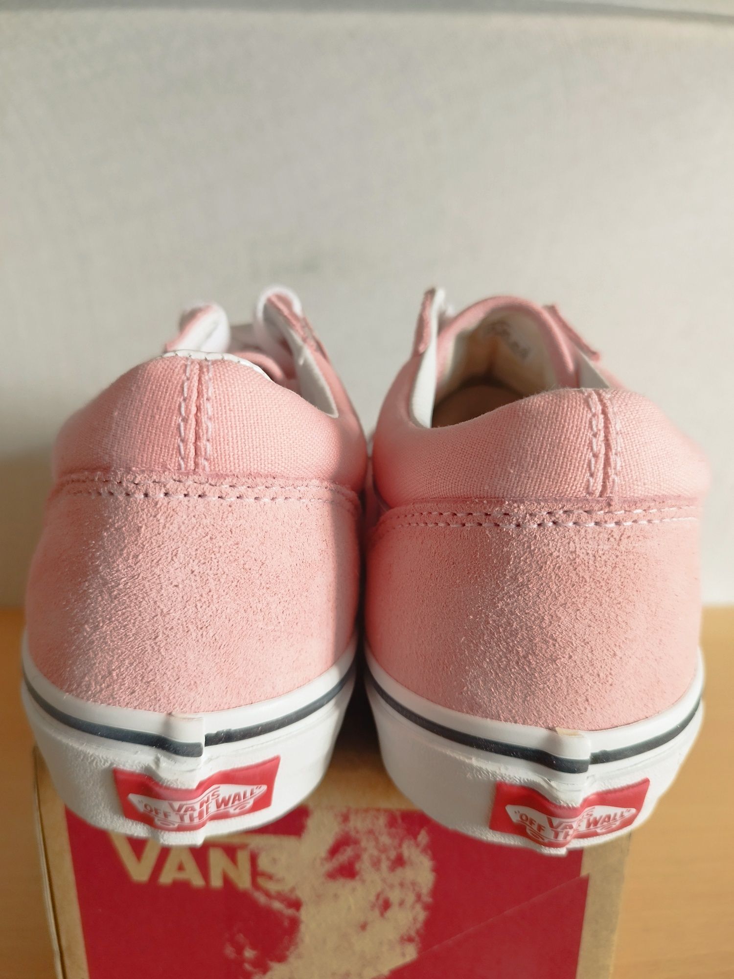 Vans Old Skool Branco e Rosa, tamanho 39