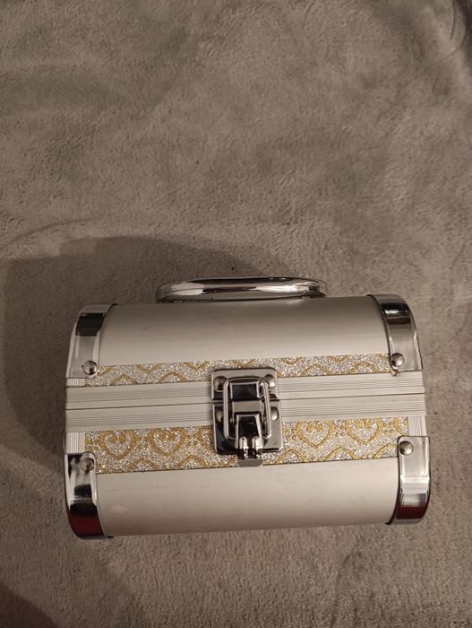 Kuferek na biżuterię/inne