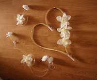 Dekoracja samochodu do ślubu, ozdoby weselne orchidea, róże, storczyk
