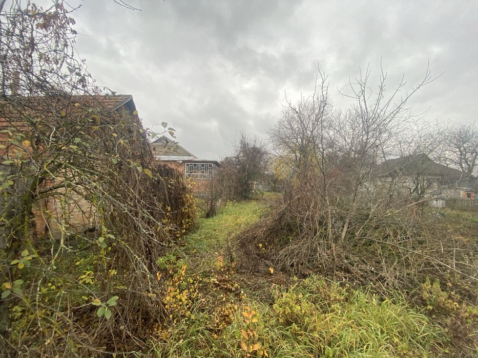 Будинок біля озера