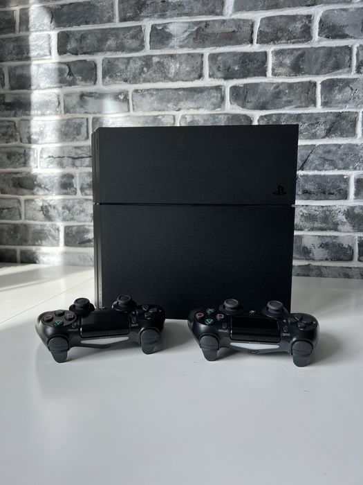 Ps4 fat 500 - 2 геймпада, 17 игр - пс4 фат