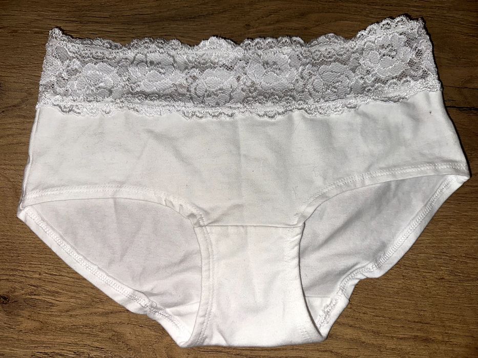 George białe majtki z koronka XS