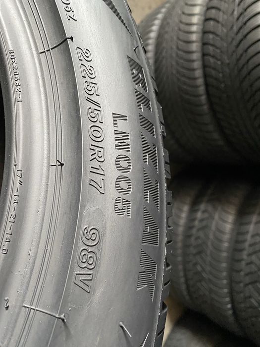 Шини 225/50/17 - 2шт Bridgestone Blizzak LM005 зима