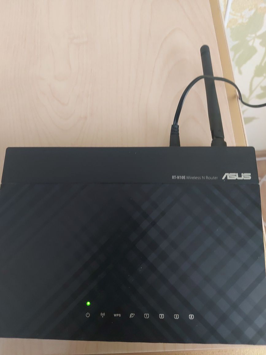 LSUS RT-N10E Wireless N Router