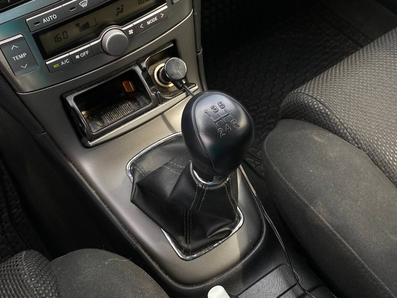 Toyota Avensis №3345 (ВНЕСОК від 15%) Альянс Авто Кривий Ріг