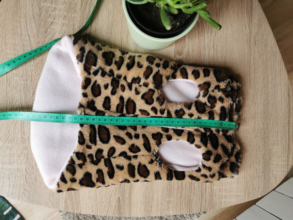 Sweterek panterka dla pieska