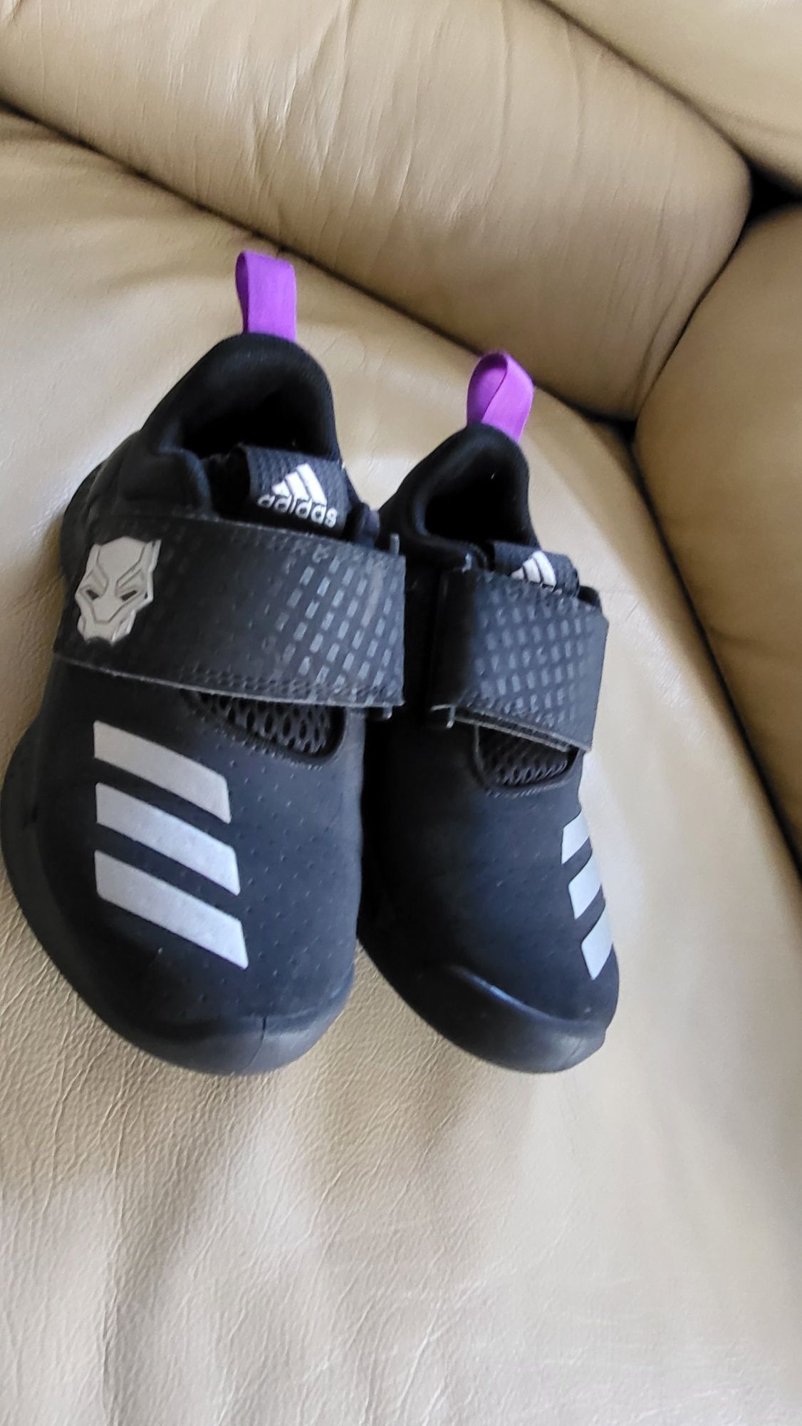 Adidasy chłopiece Adidas rozmiar 29.