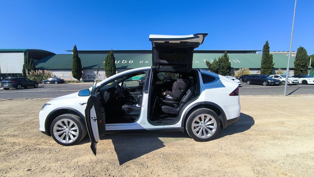 Tesla x 75D 2018