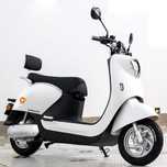 Scooter Yadea M6 como nova