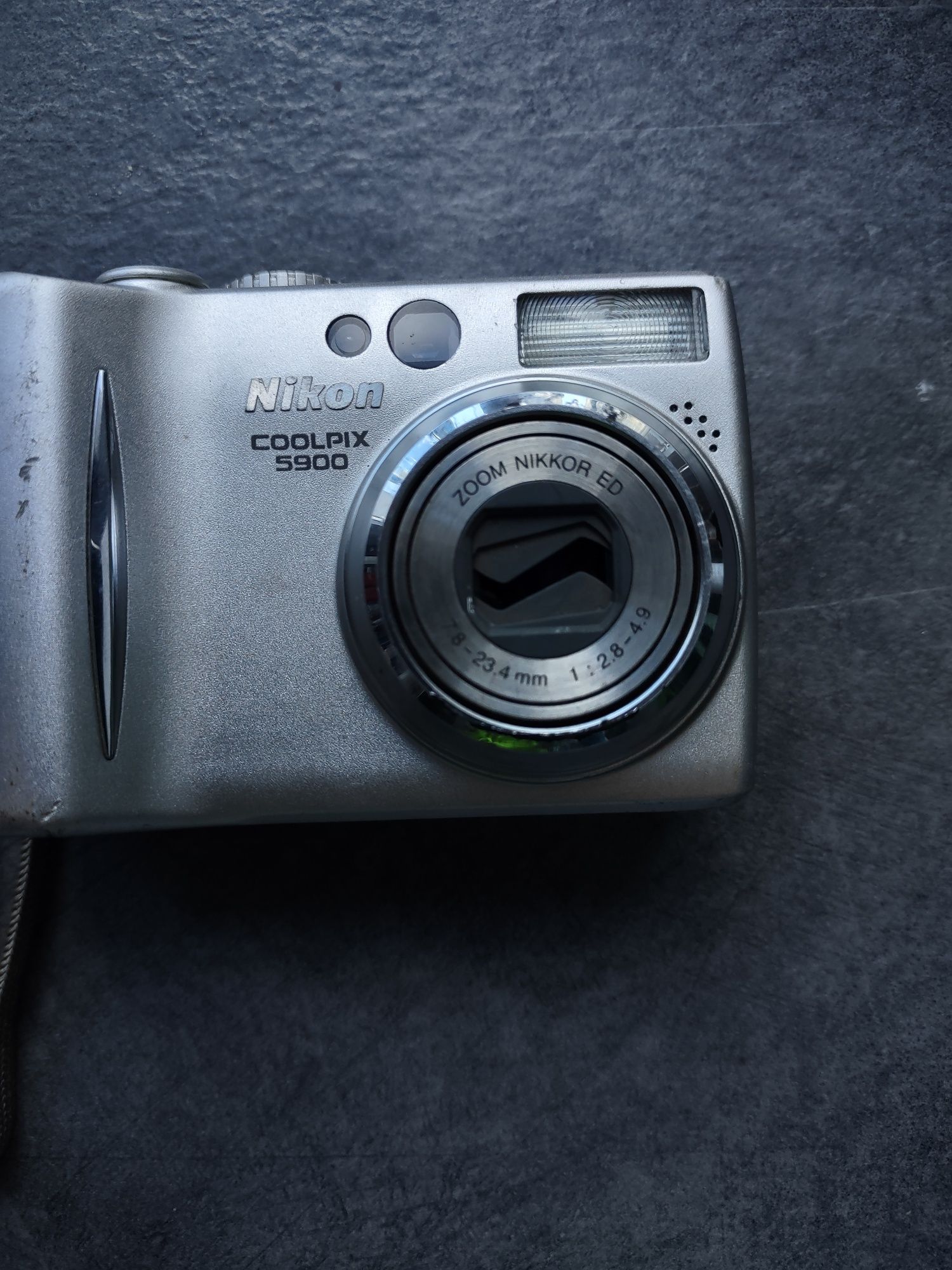 Aparat Nikon Coolpix 5900